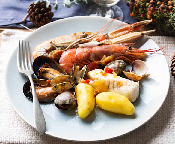 Zarzuela de pescados y mariscos