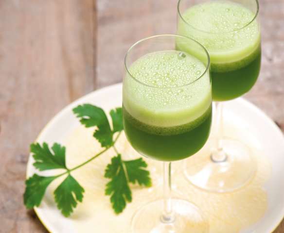 Napój z zielonej pietruszki