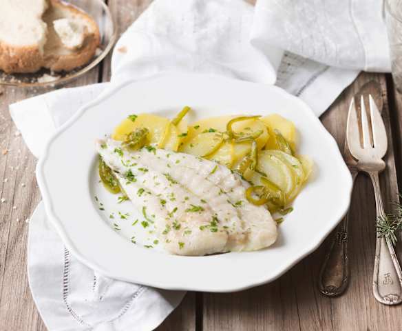 Rodaballo con patatas panadera