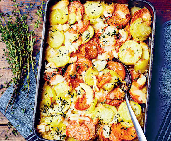 Gratin de patates douces, pommes de terre et chèvre