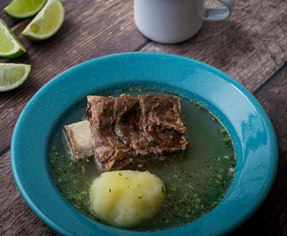 Caldo de costilla