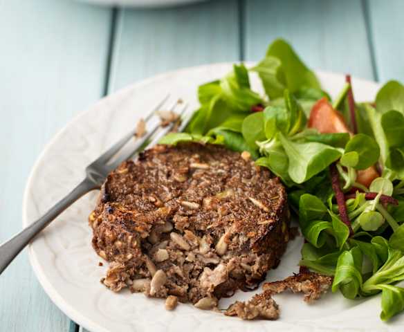 Linzen, champignons en notenpasteitjes