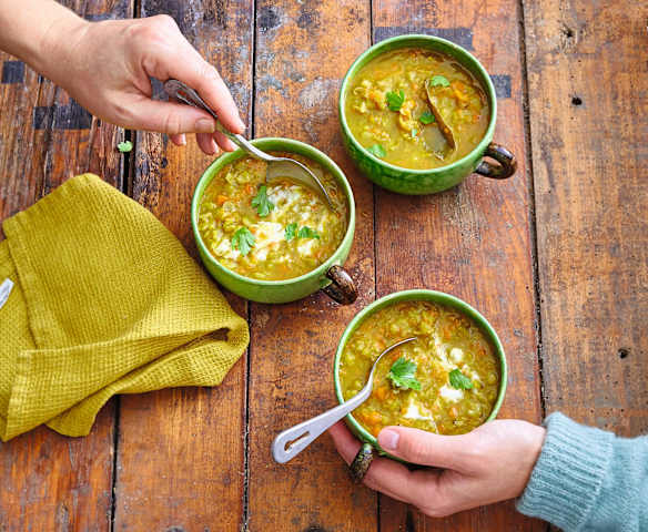 Soupe aux pois cassés, aux légumes et au cumin