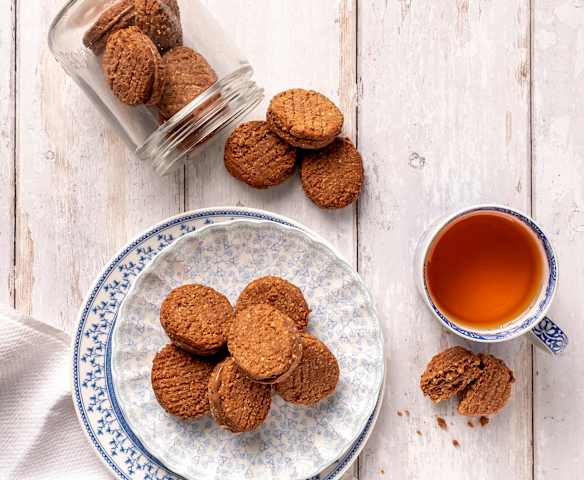 Romany creams