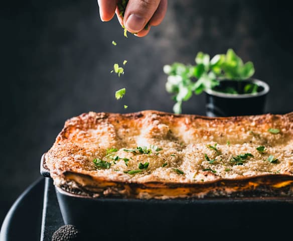 Lasagne blanche aux champignons, bœuf et truffe