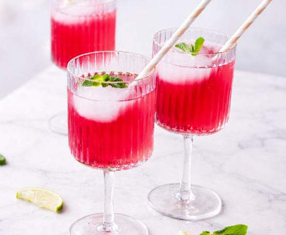 Mocktail Lady's Day à l'hibiscus et à l'abricot