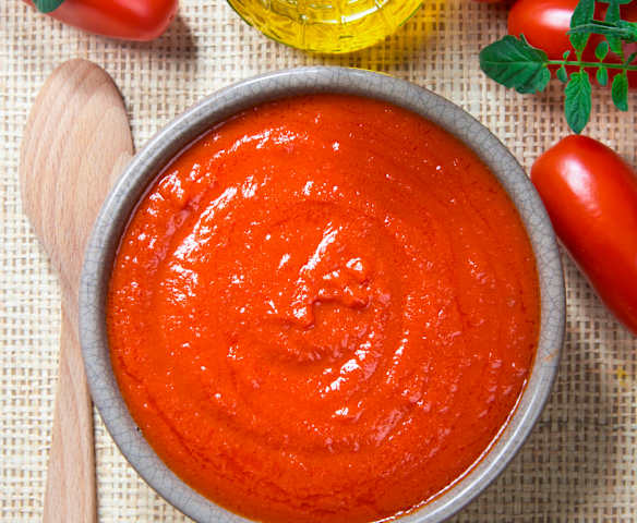 Klasický rajčatový protlak (passata)