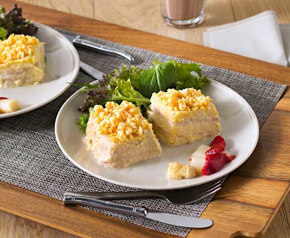 Sándwich de espárragos y atún