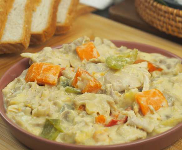 Creamy chicken pastel
