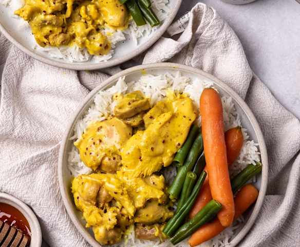 Honey mustard chicken with rice and vegetables Honey mustard chicken with rice and vegetables