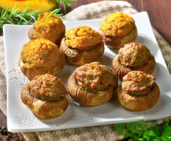 Champignon ripieni al forno Champignon ripieni al forno