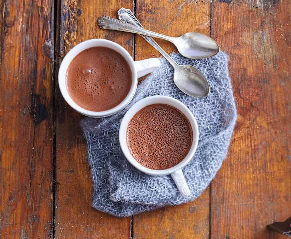 Chocolat chaud à l'amande et au piment d’Espelette
