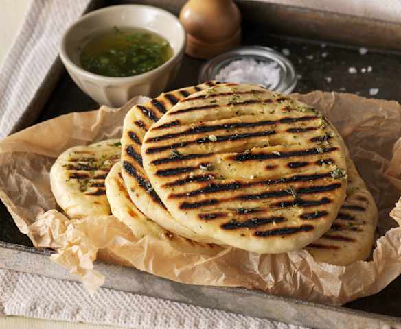 Flatbread au beurre aux herbes Flatbread au beurre aux herbes