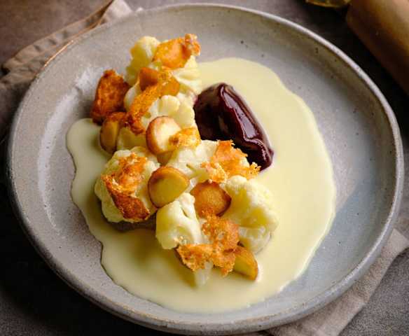 Cauliflower, Pickled Apple, Beetroot and Ragstone Cauliflower, Pickled Apple, Beetroot and Ragstone