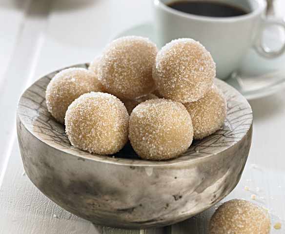 Bonbons aux amandes, rose et cognac