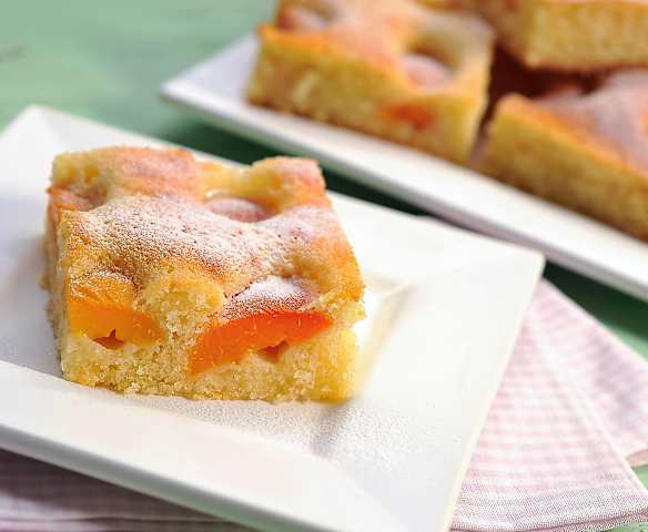 Bublanina s komponovanými meruňkami