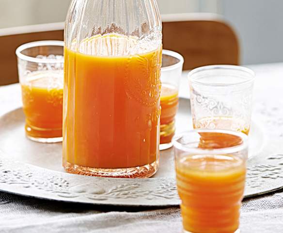 Jus de pomme, carotte et gingembre