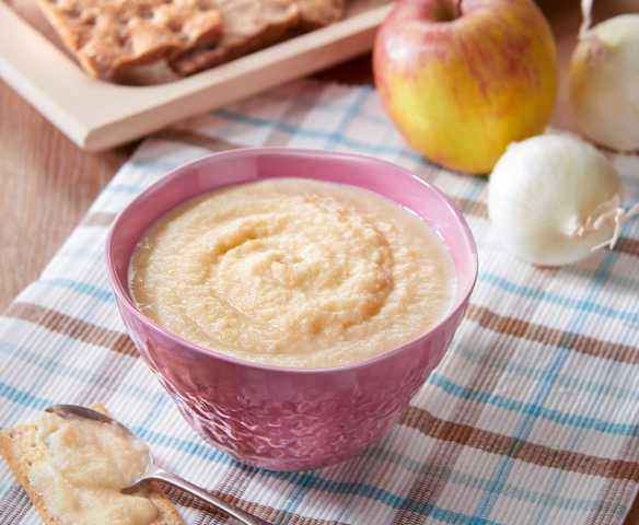 Salsa di cipolle e mele Salsa di cipolle e mele