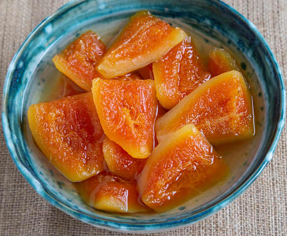 Gekonfijte Payaya (Dulce de Mamón)