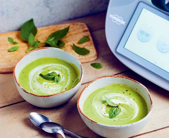 Soupe de courgettes au basilic