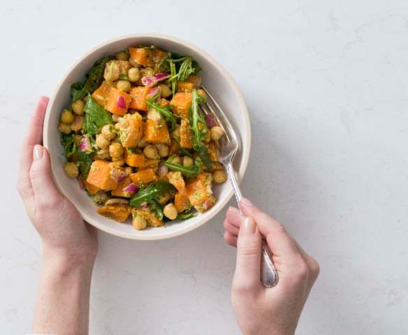 Salad khoai lang đậu gà Salad khoai lang đậu gà