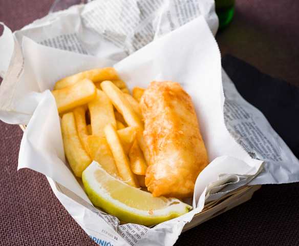 Fish and chips (Pescado frito a la inglesa)