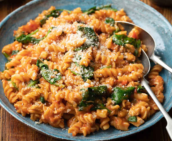 Pasta with Turkey and Tomato Sauce