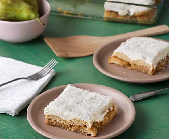 Postre de pera y queso cremoso