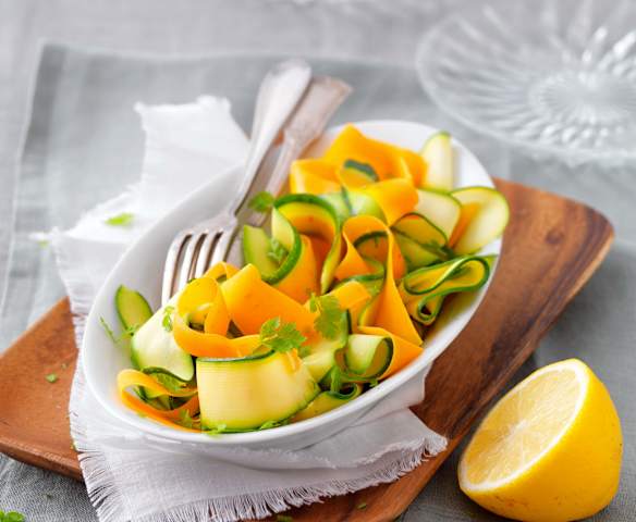 紅蘿蔔櫛瓜寬麵