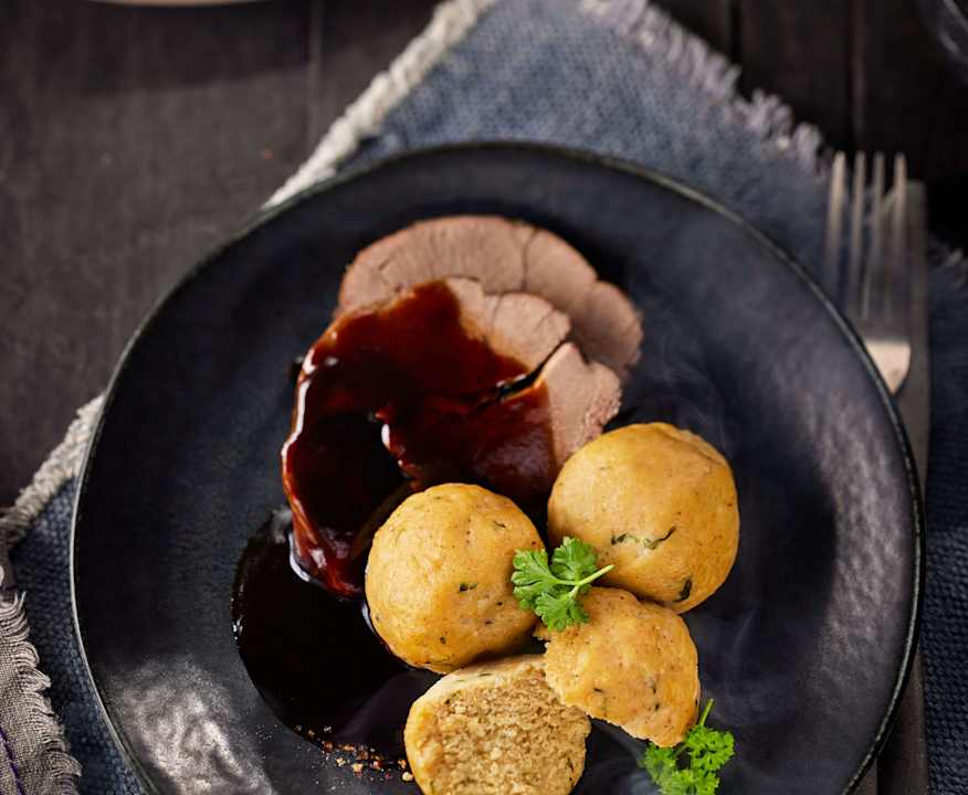 Omas Semmelknödel - Cookidoo® – Thermomix® 官方食譜平台