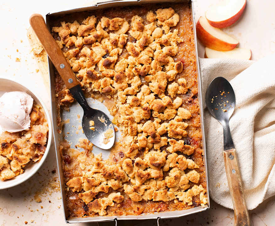 Veganer Apfel-Nuss-Crumble mit Rumrosinen - Cookidoo® – das offizielle ...