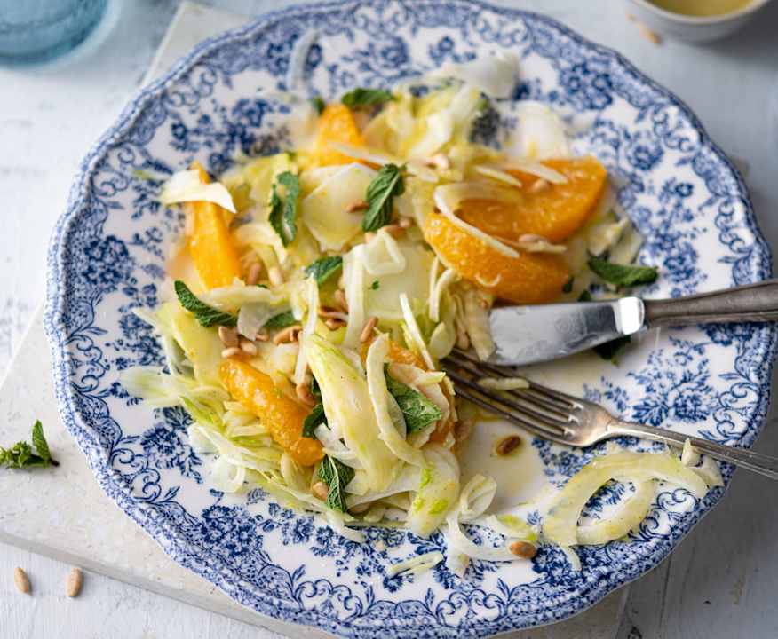 Fenchel-Orangen-Salat mit Pinienkernen - Cookidoo® – the official ...