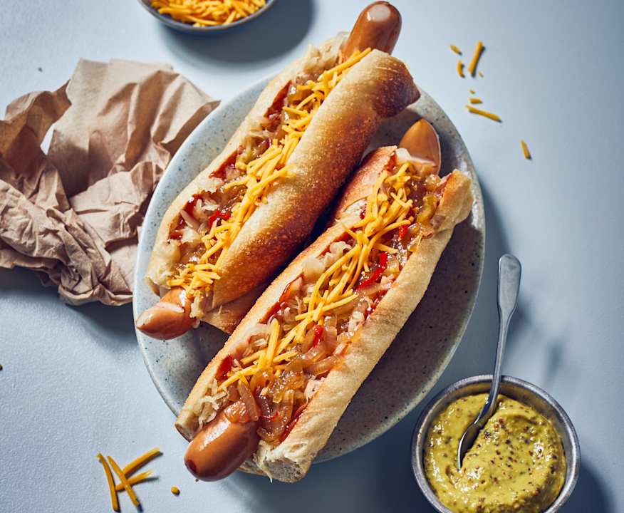 Hot Dogs mit Bierzwiebeln - Cookidoo® – resmi Thermomix® tarif