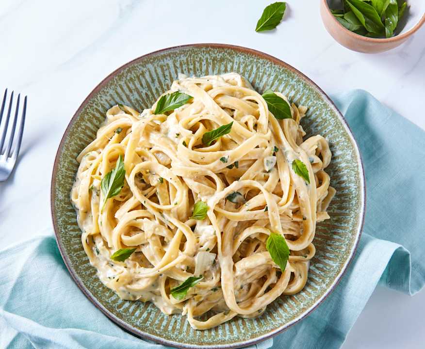 Artichoke Alfredo Sauce with Fettuccine - Cookidoo® – the official