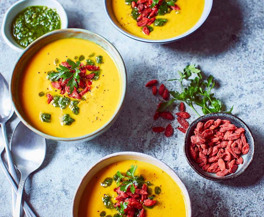 Geröstete Möhrensuppe mit Petersilienpesto - Cookidoo® – the official ...