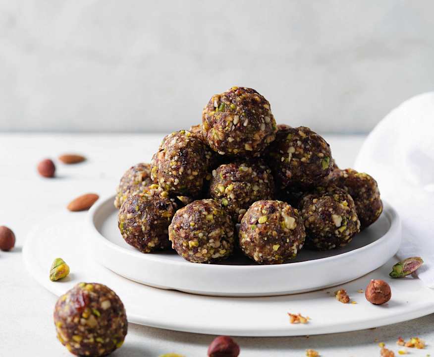 Yaban Mersinli Kuruyemişli Hurma Topu - Cookidoo® – resmi