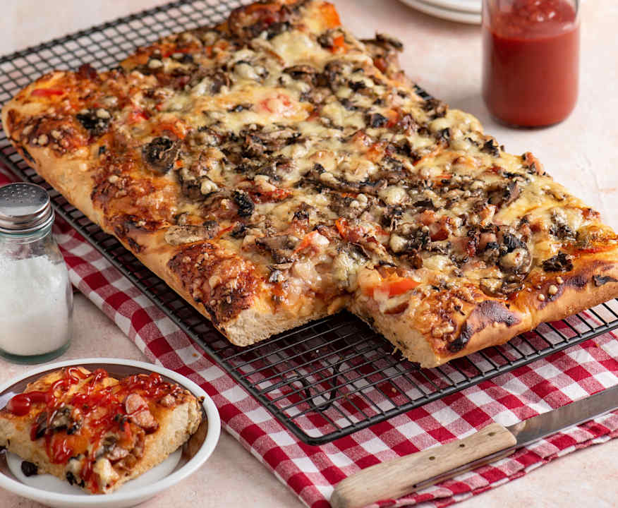 Retro pizza na grubym cieście (TM6) - Cookidoo® – the official ...