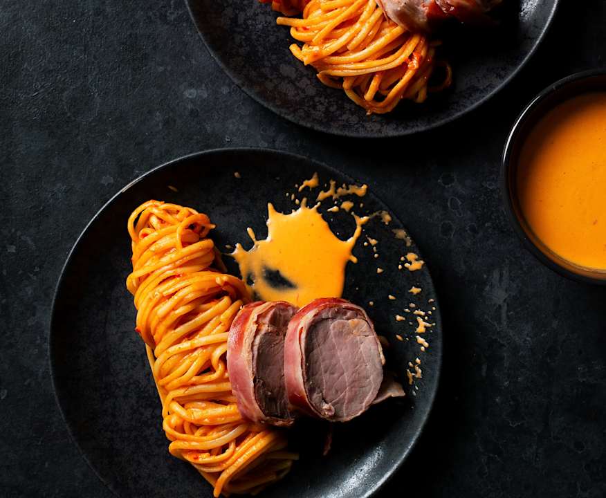 Schweinefilet mit Paprika-Sahnesauce und Linguine - Cookidoo ...