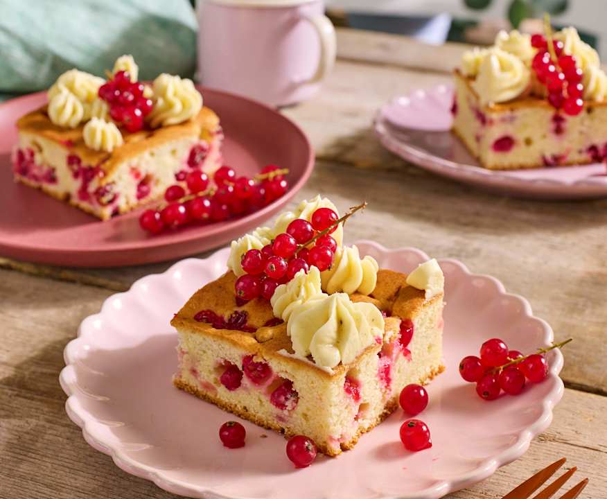 Johannisbeer-Kuchen mit Vanillefrosting - Cookidoo® – das offizielle ...