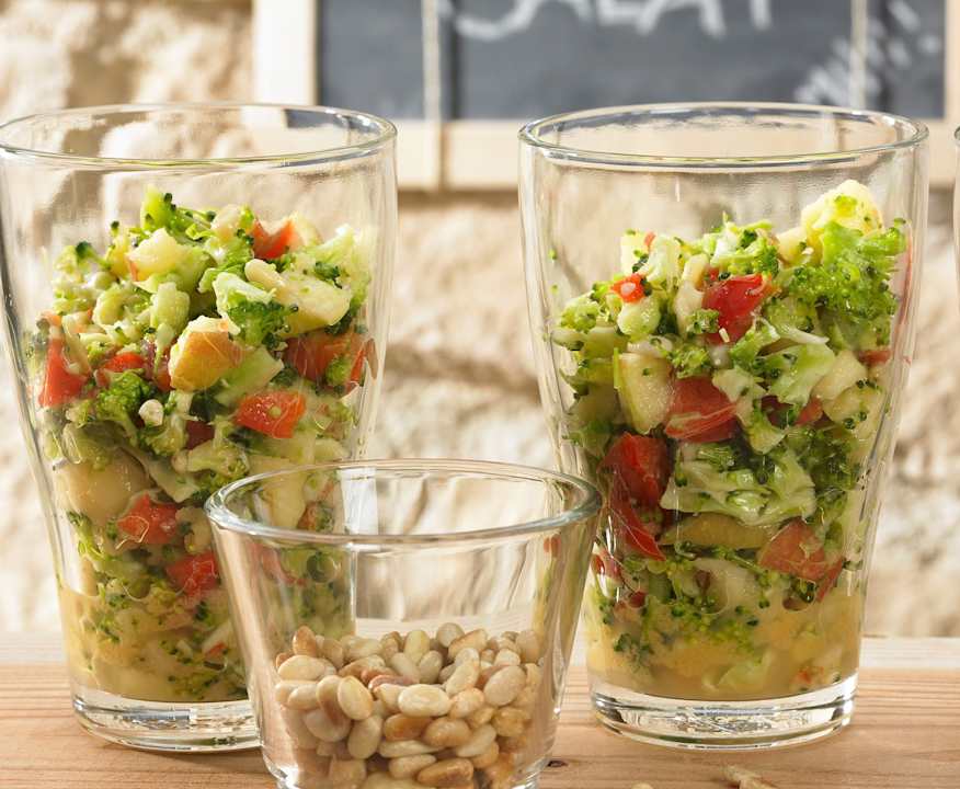 Brokkolisalat mit Pinienkernen - Cookidoo® – das offizielle Thermomix ...