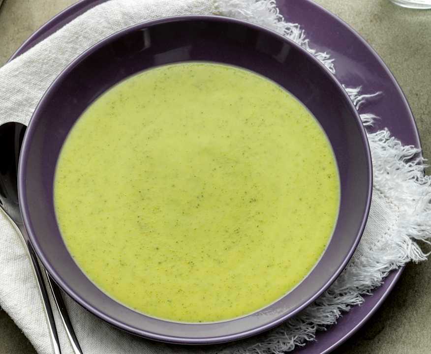 Creamy courgette soup - Cookidoo® – the official Thermomix® recipe