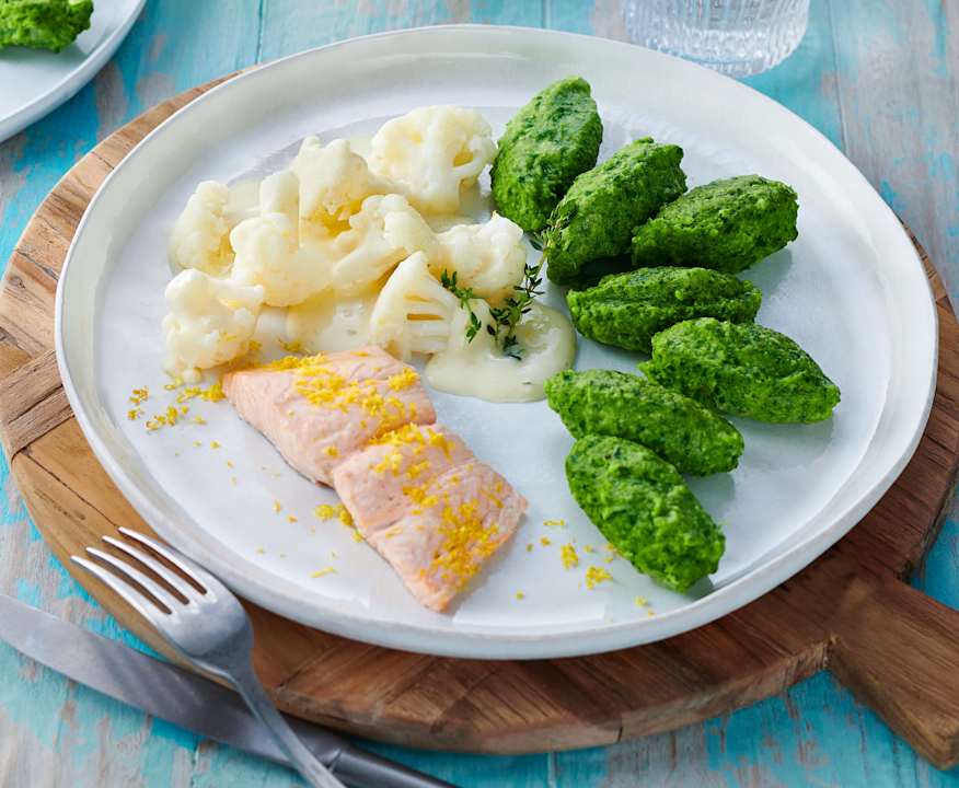 Lachs mit Spinat-Nocken und Zitronensauce - Cookidoo® – das offizielle ... Lachs mit Spinat-Nocken und Zitronensauce - Cookidoo® – das offizielle ...