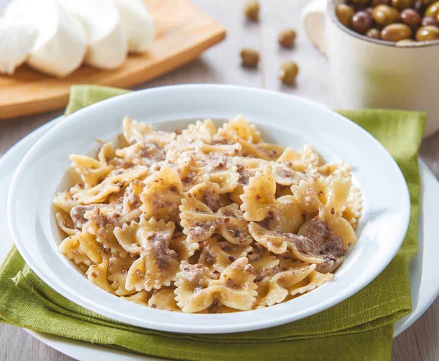 Farfalle aux olives et à la mozzarella - Cookidoo® – resmi