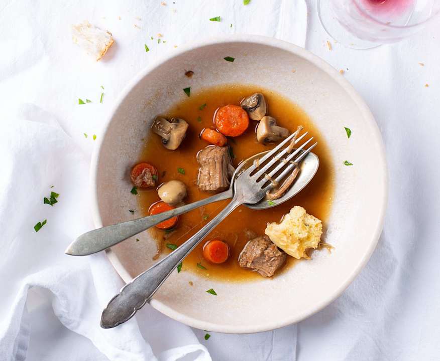 Bier-Gulasch mit Käse-Knödeln - Cookidoo® – das offizielle Thermomix ...