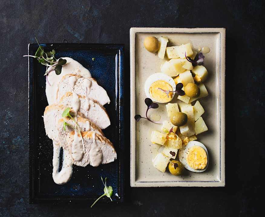 Truthan-Tonnato mit warmem Kartoffelsalat - Cookidoo® – the official ...