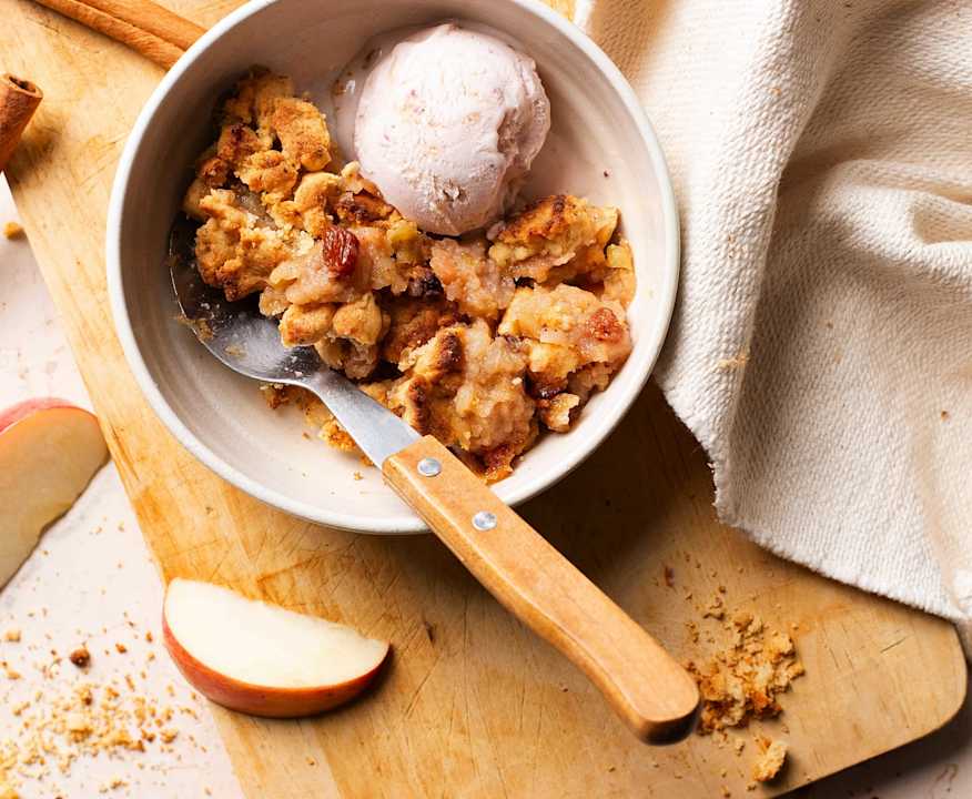 Veganer Apfel-Nuss-Crumble mit Rumrosinen - Cookidoo® – Thermomix® 官方食譜平台