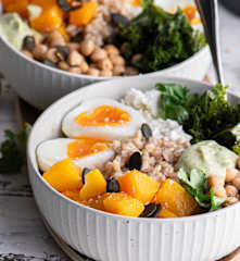 Poke bol alto en proteínas