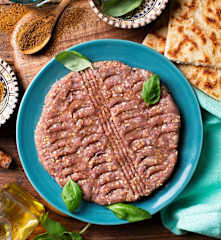 كبة نيئة