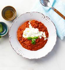 Pappa al pomodoro con stracciatella