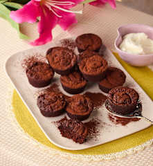 Zuckerfreie Dattel-Schoko-Muffins